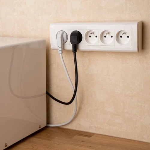 Bloc 5 Prises Pré-câblé 2P+T Saillie Blanc -Outil Atelier Magasin bloc 5 prises cable blanc 2