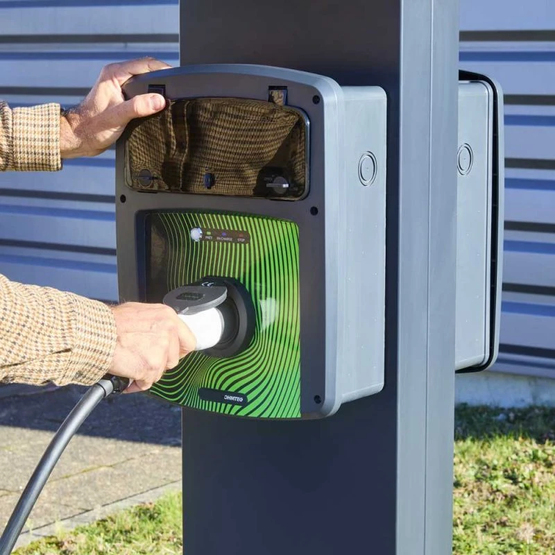 Borne De Recharge 7.4kW Avec Contrôleur De Charge Et Protection électrique OHMTEC 3 Borne De Recharge 7.4kW Avec Contrôleur De Charge Et Protection électrique OHMTEC – Image 3