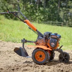 Motoculteur Thermique 212cc + 6 Fraises + 2 Roues + Butteur + Charrue 1 Soc + Arracheuse De Pomme De Terre -Outil Atelier Magasin motoculteur complet 5