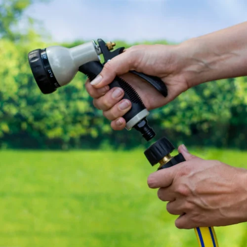 Steiner Pack Tuyau D’arrosage Ø15mm 25m + Pompe De Surface 800W + Kit D'Aspiration 7m Ø25mm + Raccords -Outil Atelier Magasin pack pompe de surface 800w kit d aspiration 7m o25mm tuyau darrosage o15mm 25m raccords 15