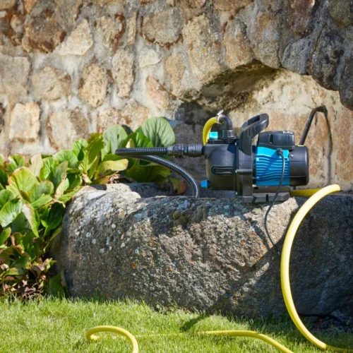 Steiner Pack Tuyau D’arrosage Ø15mm 25m + Pompe De Surface 800W + Kit D'Aspiration 7m Ø25mm + Raccords -Outil Atelier Magasin pack pompe de surface 800w kit d aspiration 7m o25mm tuyau darrosage o15mm 25m raccords 8