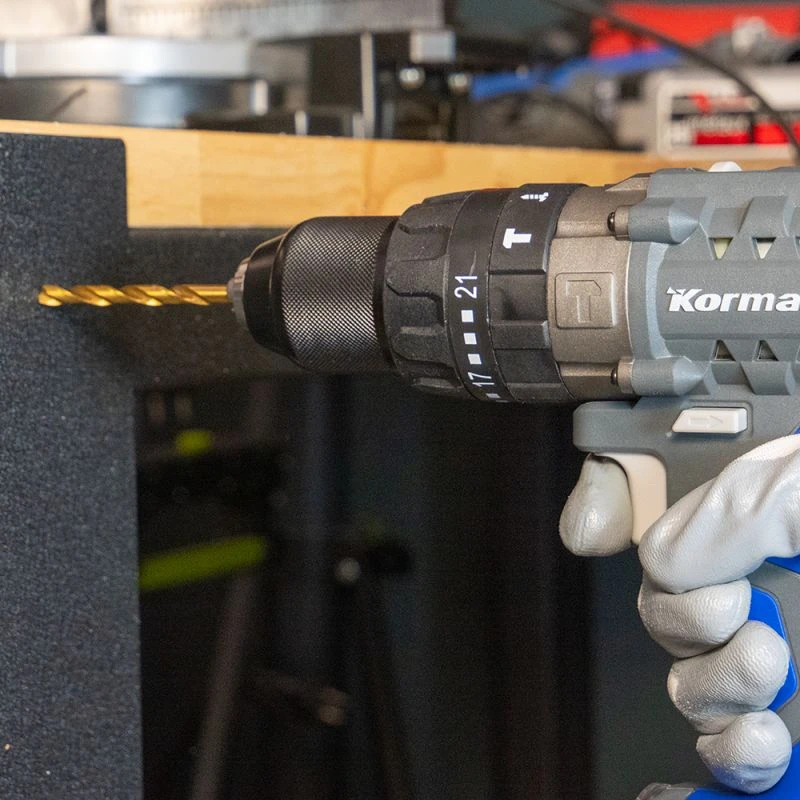 Perceuse-visseuse à Percussion Sans Fil 18V 2Ah Li-ion 4 Pôles + 2 Batteries Korman 3 Perceuse-visseuse à Percussion Sans Fil 18V 2Ah Li-ion 4 Pôles + 2 Batteries Korman – Image 3