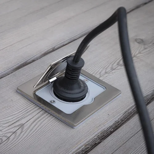 Prise De Sol 2P+T 16A étanche NALTO -Outil Atelier Magasin product 319