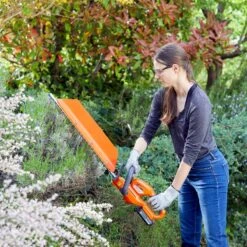 Taille Haie Sans Fil 550mm 18V Li-ion KORMAN (sans Batterie) -Outil Atelier Magasin product 670