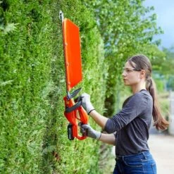 Taille Haie Sans Fil 550mm 18V Li-ion KORMAN (sans Batterie) -Outil Atelier Magasin product 672