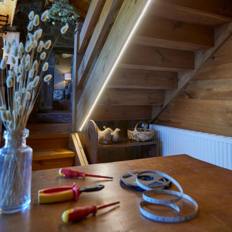 Ruban Led SMD 5M 13.8W/M 24V IP65 10mm 3000K WOLTZ 3 Ruban Led SMD 5M 13.8W/M 24V IP65 10mm 3000K WOLTZ – Image 3